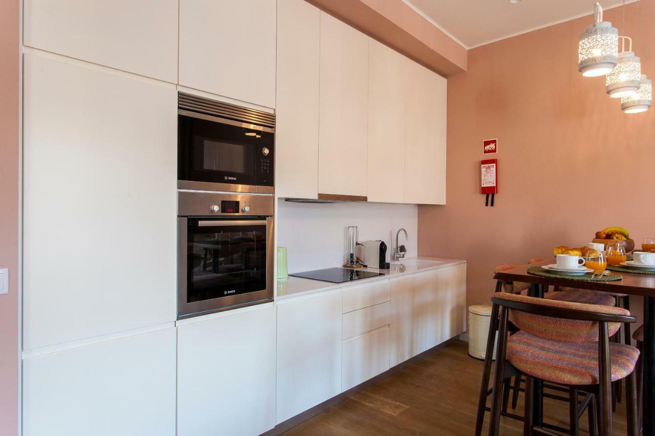 Joivy Sublime 2Br Apt On Restauradores Square Nearby Rossio Station Apartment Lisboa Ngoại thất bức ảnh